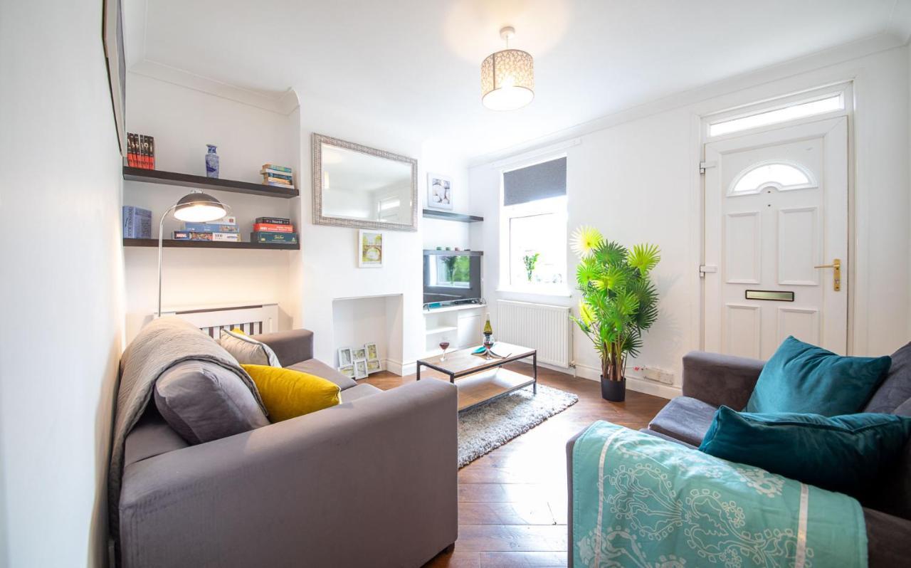 Bright 3 Bedroom Townhouse Near City Centre Norwich Exterior photo